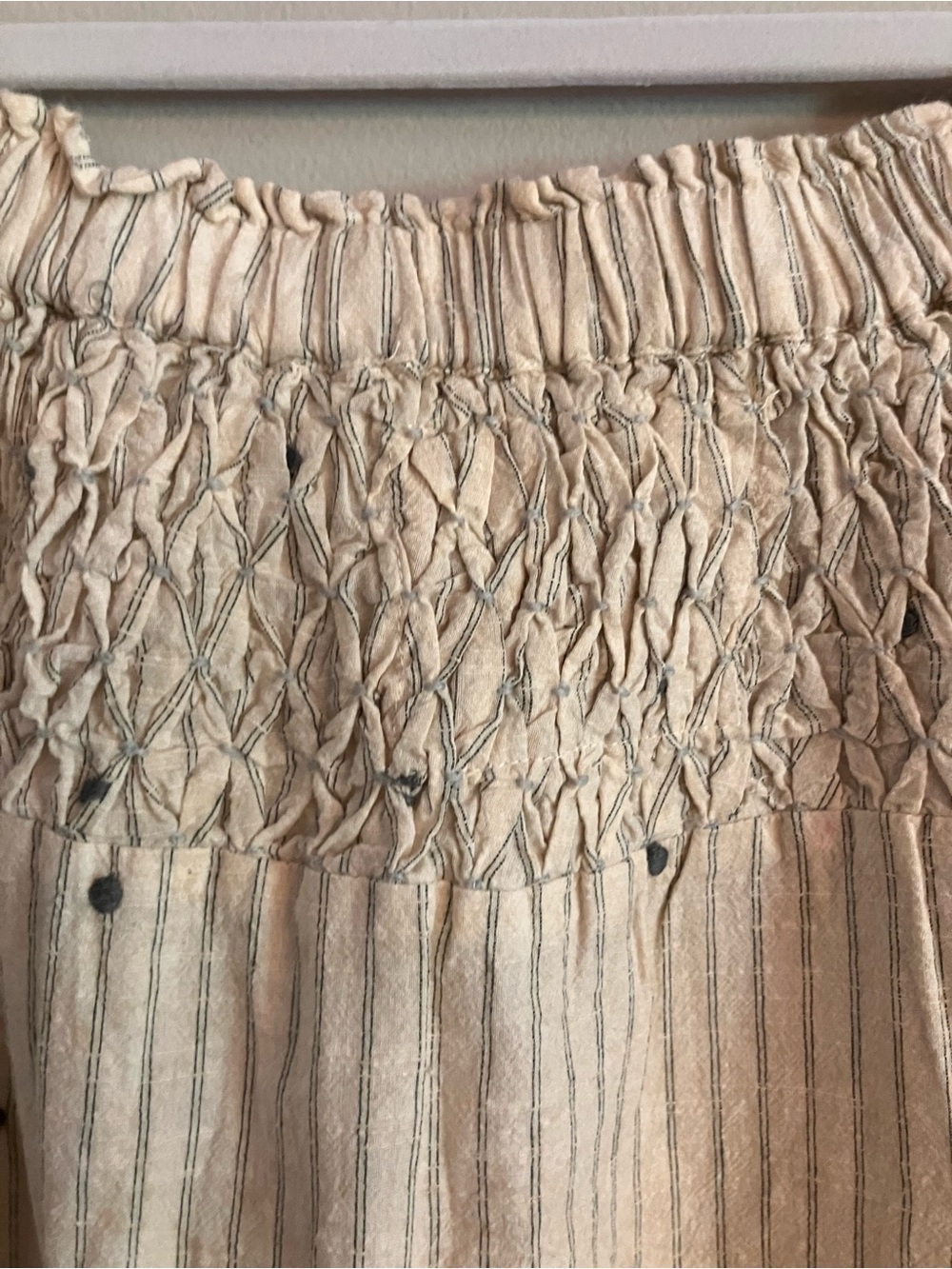A Rare Bird Smocked Off-Shoulder Cream Striped Button-Front Tea Stained Top
NWT - Picture 7 of 10